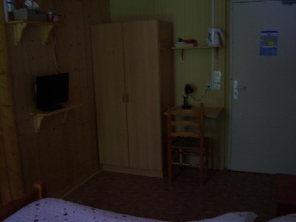 Hotel Edelweiss Magland Zimmer foto